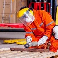 COMMERCIAL & INDUSTRIAL COMMERCIAL & INDUSTRIAL